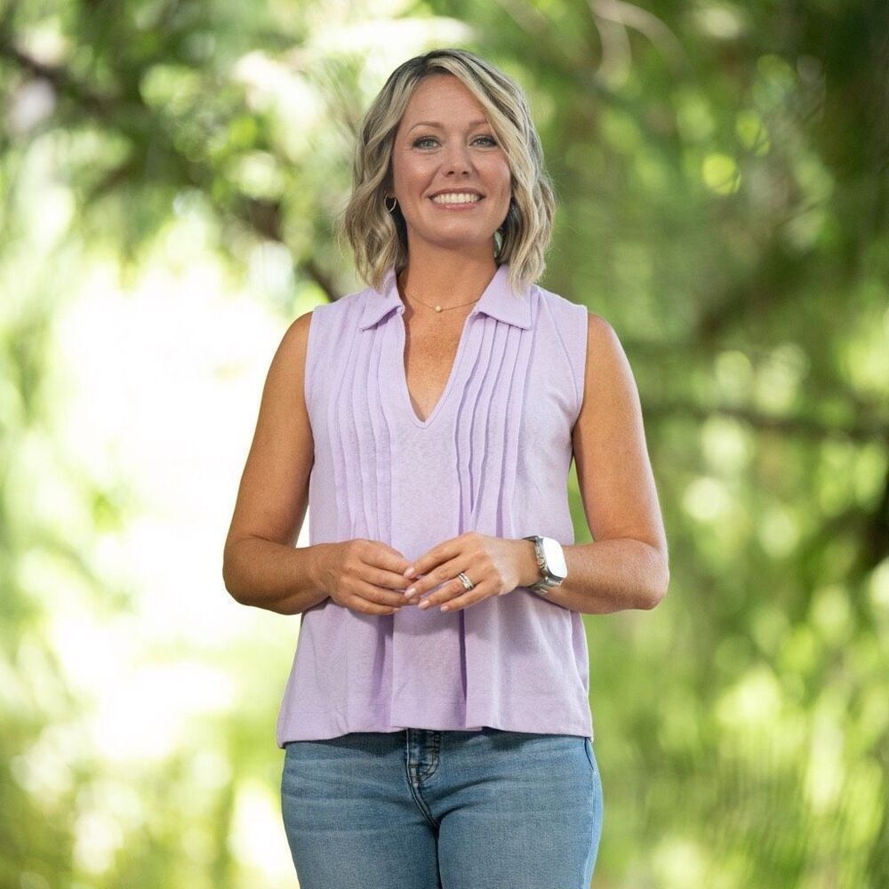 Loft Lavender V-Neck Polo Tank Small‎